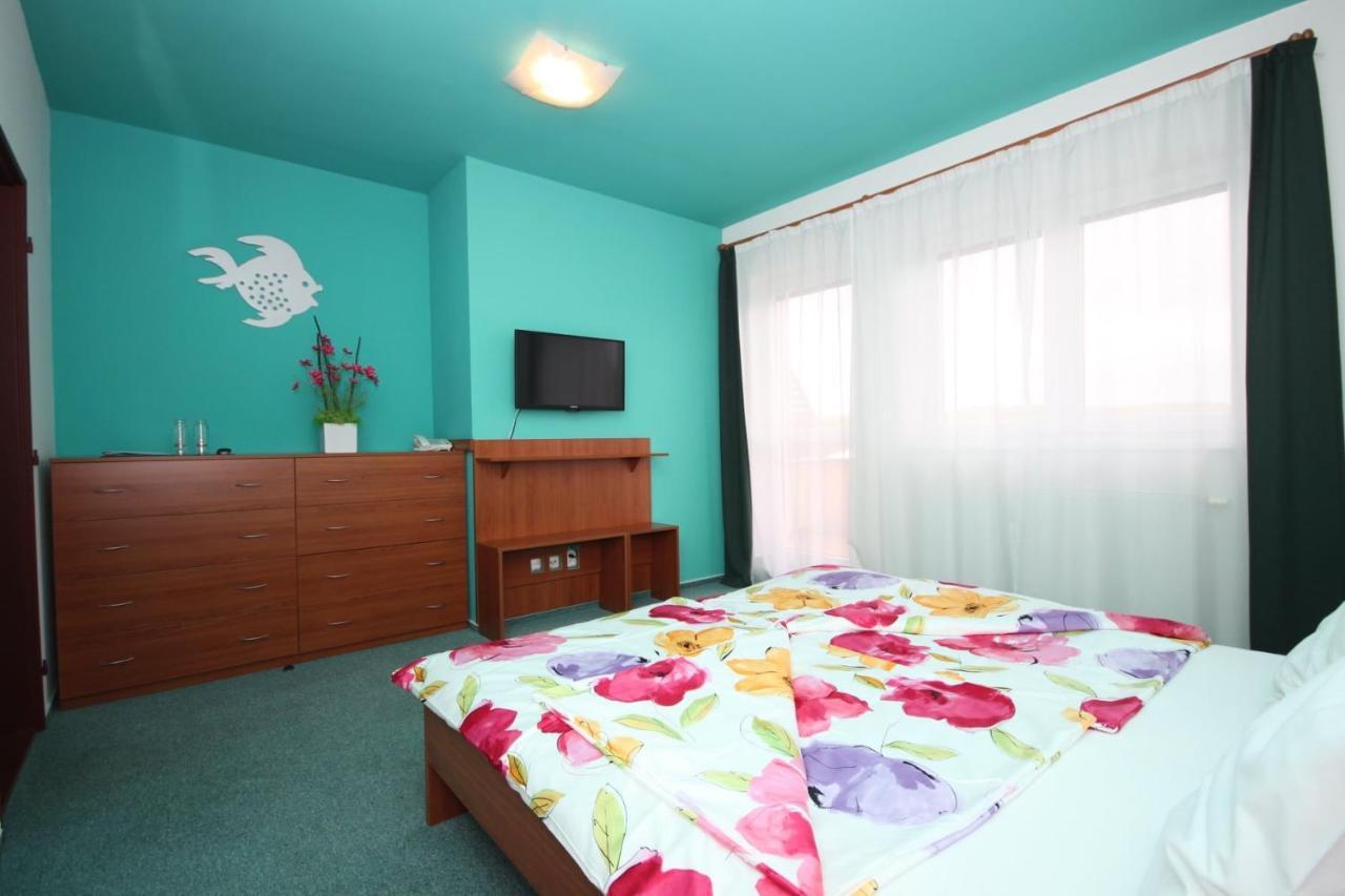Vyškov Apartmany, Penzion, Wellness U Zlate Rybky מראה חיצוני תמונה